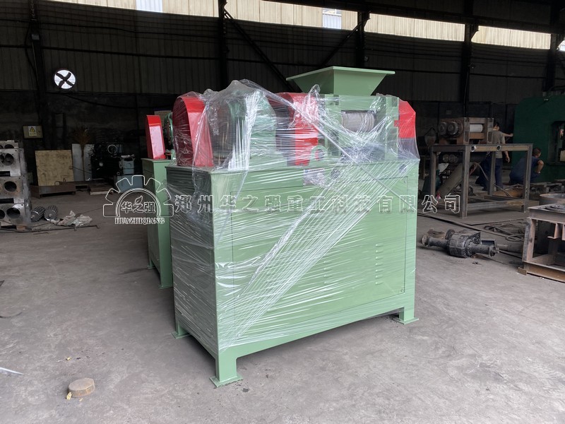 對(duì)輥擠壓造粒機(jī).jpg